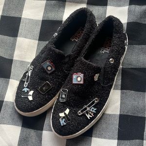 (SOLD) Vans for my cold cats🐈‍⬛
